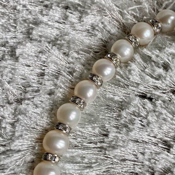 Danbury Mint Luminous Pearl Rhinestone Necklace - Picture 4 of 6